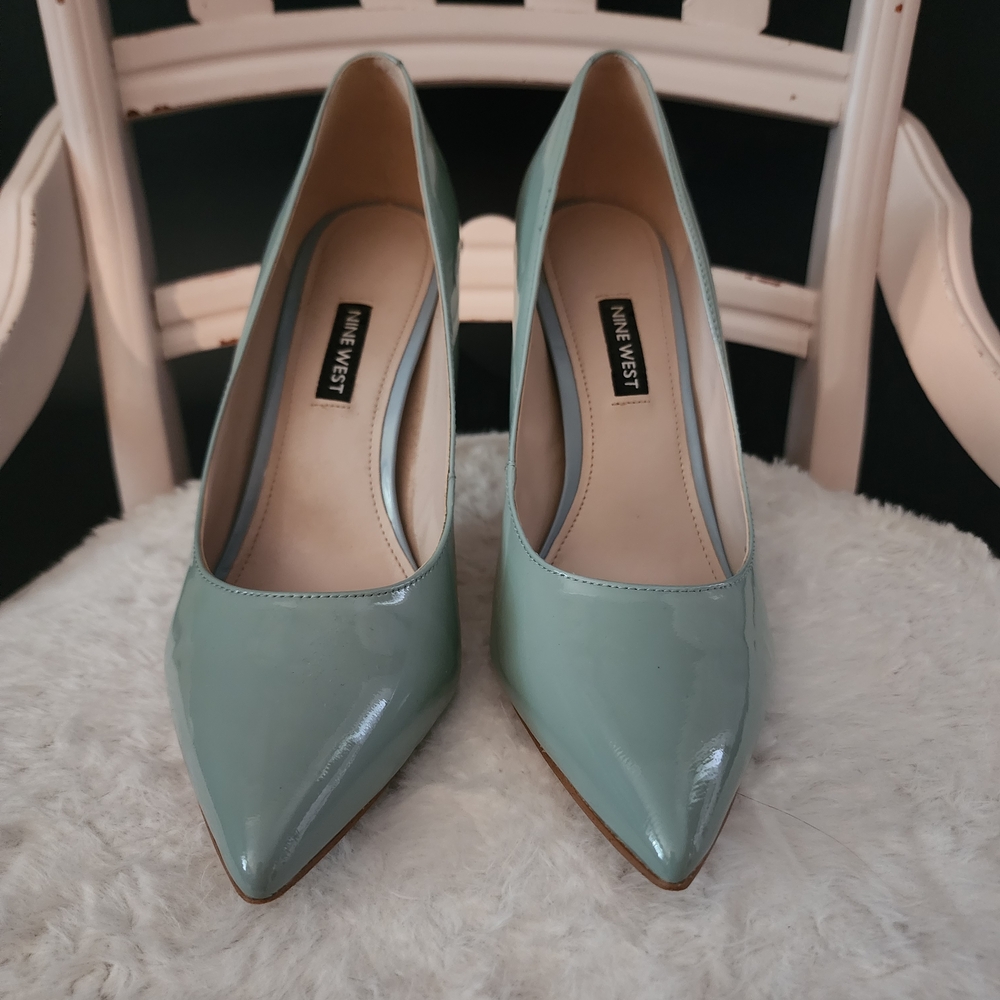 Nine West Women's Mint Green Pumps